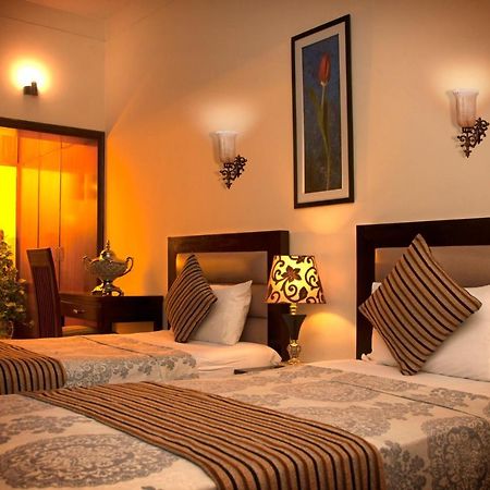 Royal Elegance Hotel Лахор Екстериор снимка