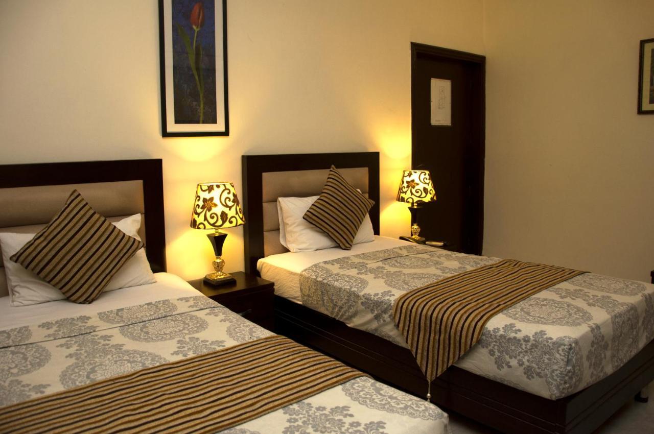 Royal Elegance Hotel Лахор Екстериор снимка