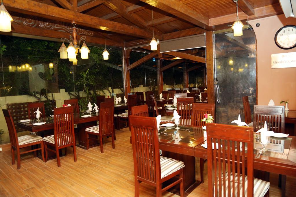 Royal Elegance Hotel Лахор Екстериор снимка