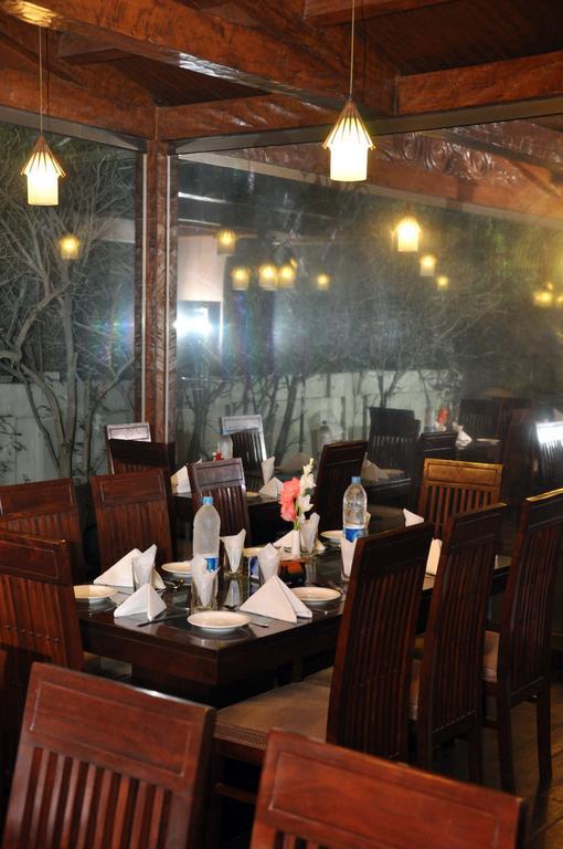 Royal Elegance Hotel Лахор Екстериор снимка