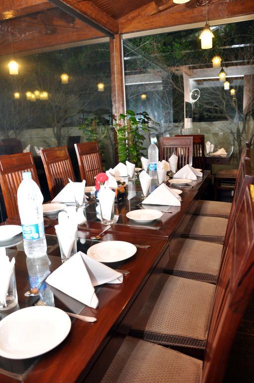 Royal Elegance Hotel Лахор Екстериор снимка