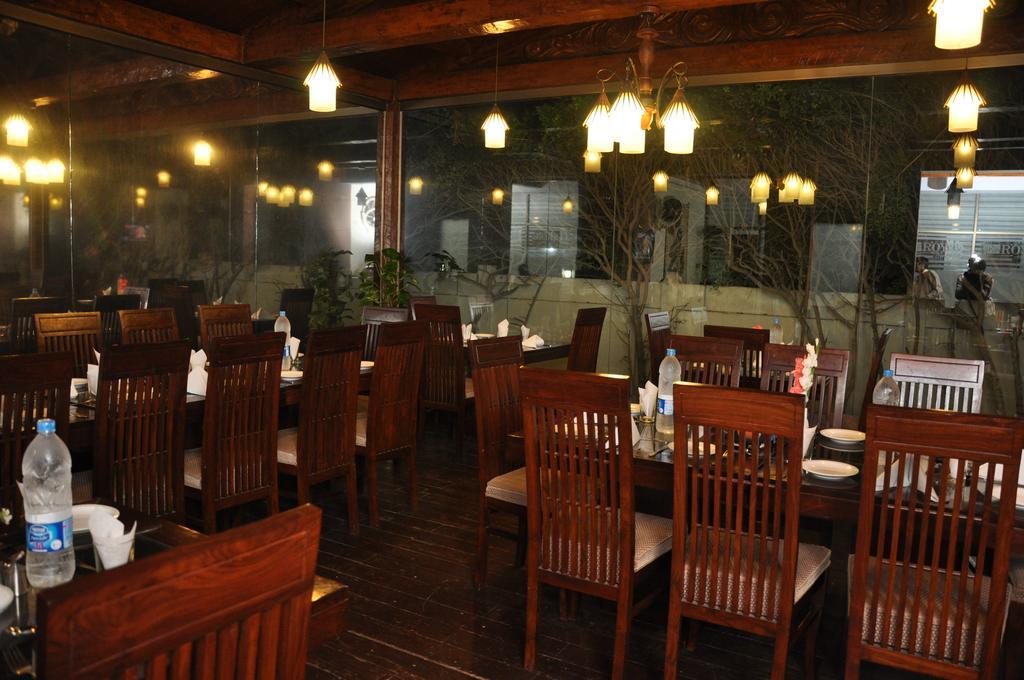 Royal Elegance Hotel Лахор Екстериор снимка