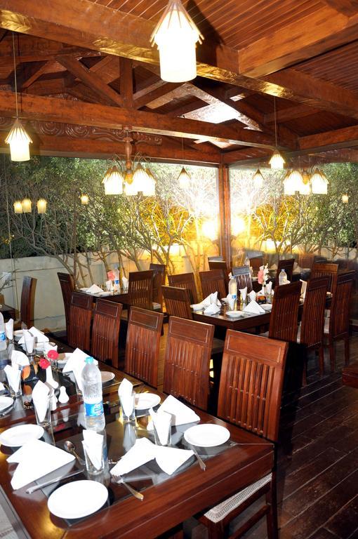 Royal Elegance Hotel Лахор Екстериор снимка
